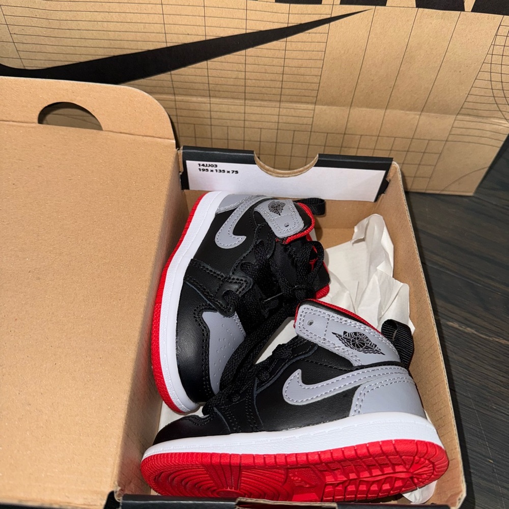 Brand new baby/toddler JORDAN 1 MID 5